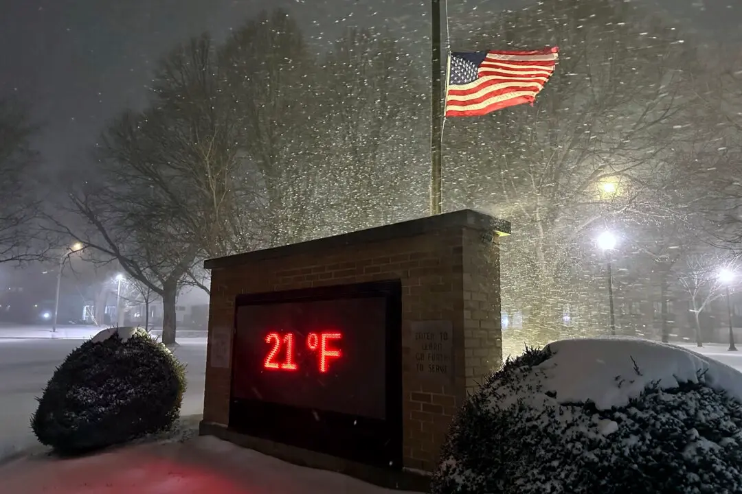 At Least 6 Dead as Winter Storm Blair Wreaks Havoc Across the U.S., Bringing Snow and Ice to Over a Dozen States