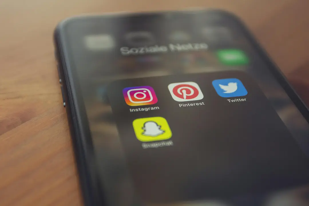 News Consumption in the Digital Age: Insights from Social Media Trends in 2018