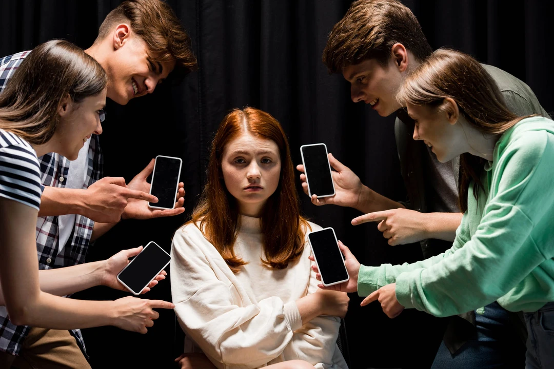 Navigating the Digital Landscape: How Social Media Affects Your Teen’s Mental Health